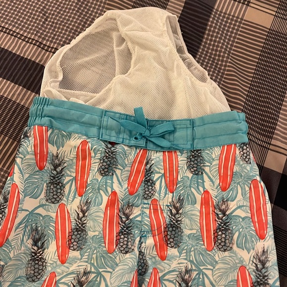 Bathingsuit - Picture 4 of 4